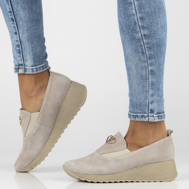 Skórzane półbuty na platformie Filippo DP6786/25 TP beżowe