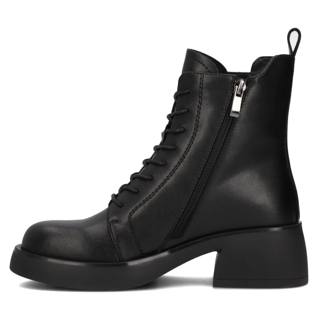 Leather ankle boots Filippo DBT6550/24 BK black