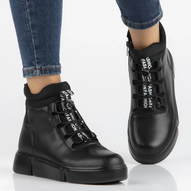 Leather ankle boots Filippo DBT6532/24 BK black