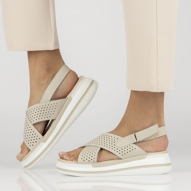 Leather sandals Filippo DS4414/23 BE beige