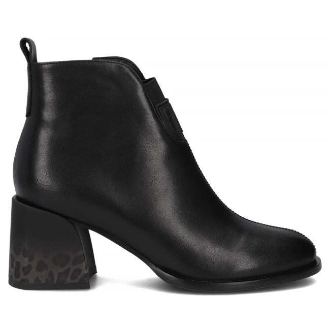 Skórzane botki na obcasie Filippo DBT7356/25 BK czarne
