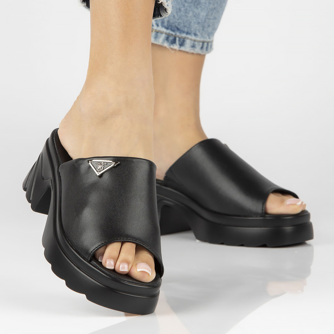 Leather flip-flops Filippo DK4616/23 BK black