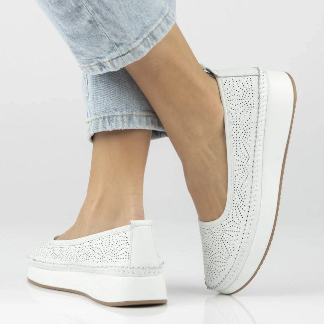 Leather sneakers Filippo DP7530/26 WH white
