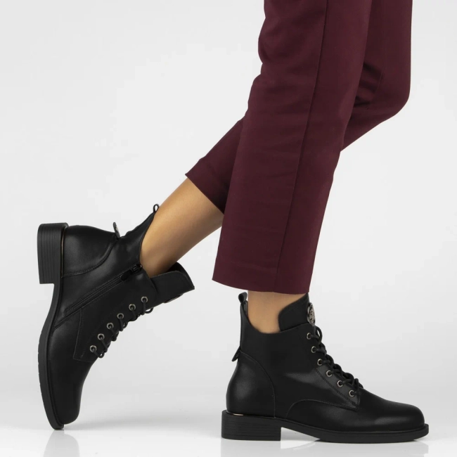 Skórzane trzewiki Filippo DBT7436/25 BK czarne