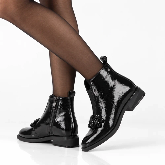 Leather ankle boots Filippo DBT7990/26 BK L black