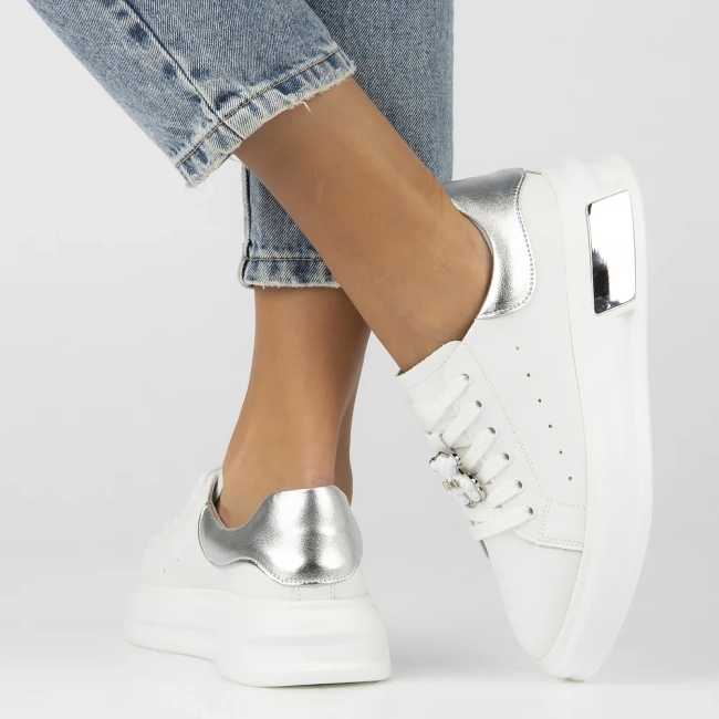 Skórzane sneakersy Filippo DP6807/25 WH białe