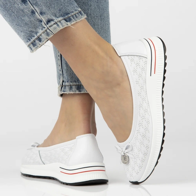 Leather shoes Filippo DP6718/25 WH white