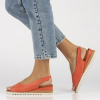 Leather sandals Artiker 50C0866 red