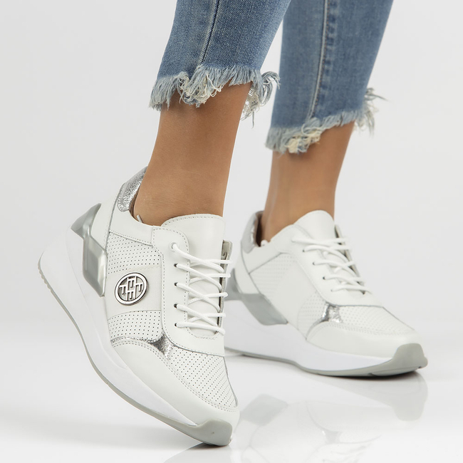 Leather sneakers Filippo DP3553/22 WH white