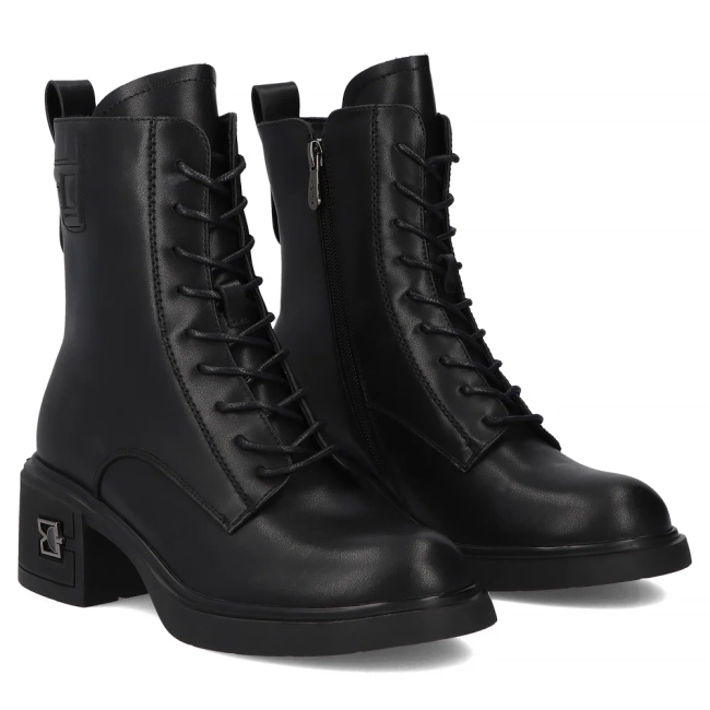 Leather ankle boots Filippo DBT7188/25 BK black