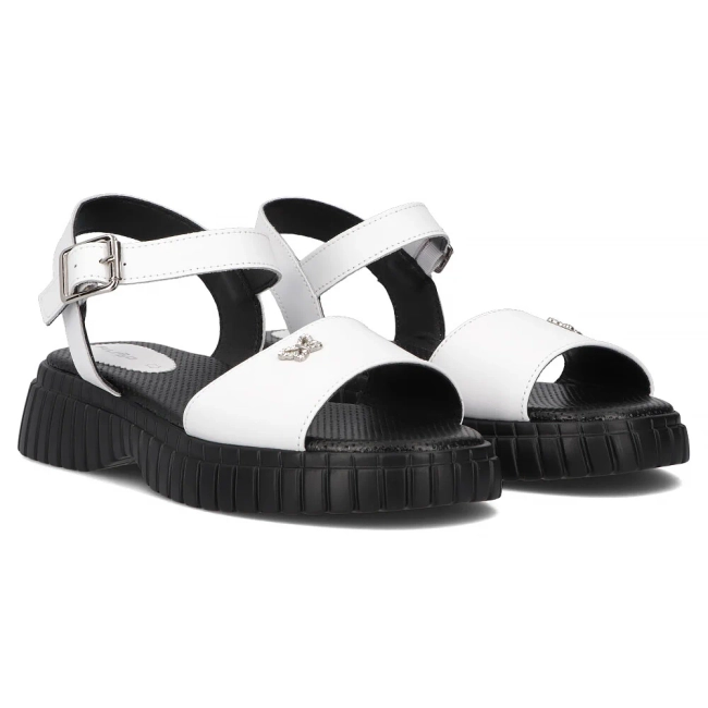 Leather sandals Filippo DS6811/25 WH white