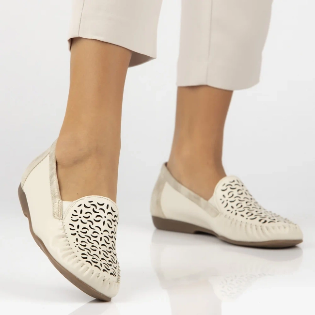 Leather loafers Rieker L6350-60 beige