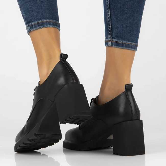 Leather shoes Filippo DP6198/24 BK black