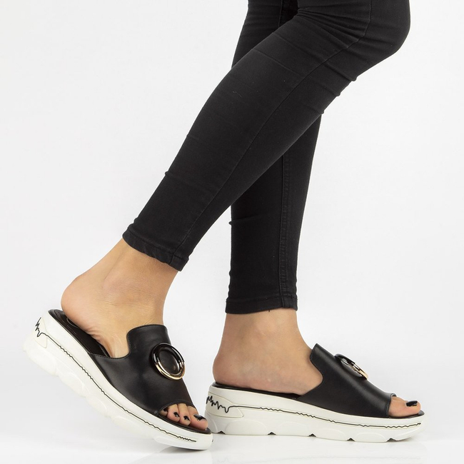 Klapki Filippo DK2318/21 BK czarne