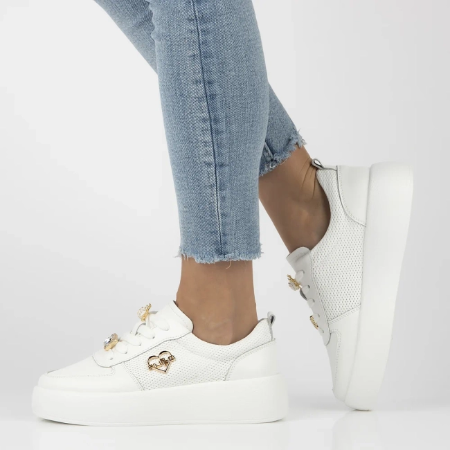Skórzane sneakersy Filippo DP6784/25 WH białe