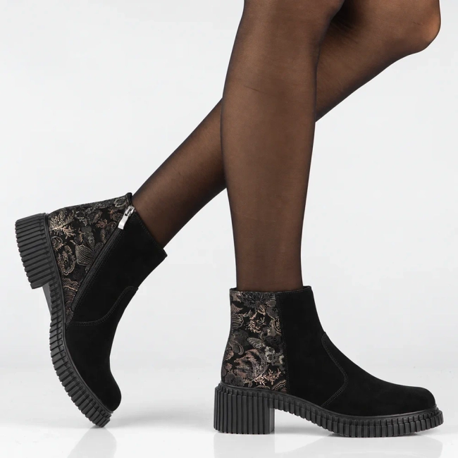Leather heeled ankle boots Filippo DBT8068/26 BK MLT black