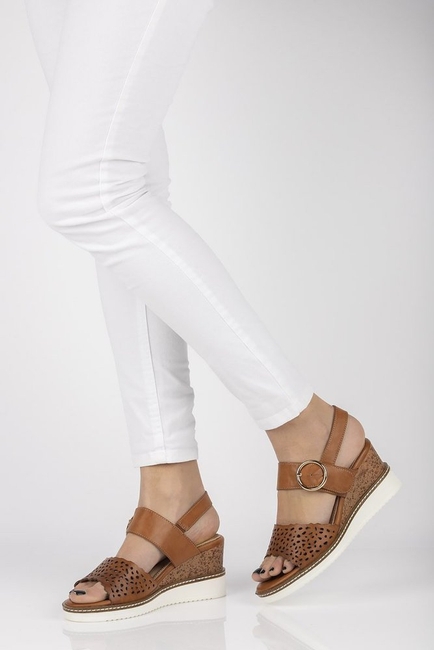 Wedge sandals Filippo DS2077/21 BR brown