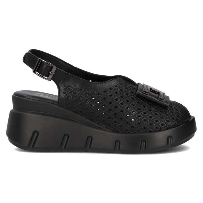 Skórzane sandały na koturnie Filippo DS6062/24 BK czarne