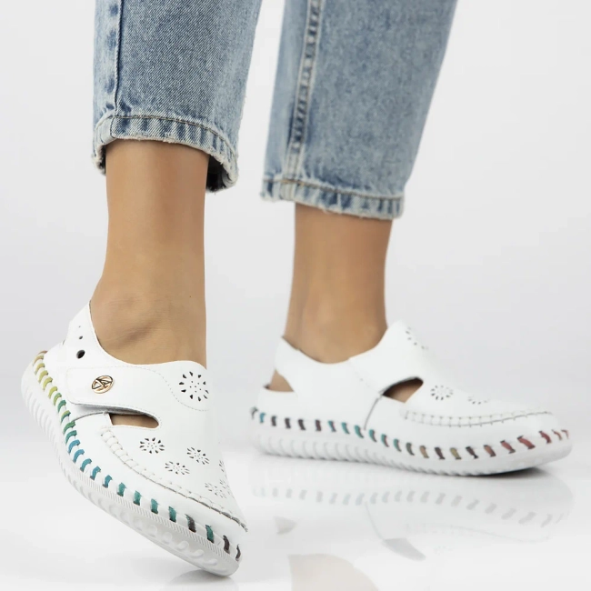 Leather shoes Artiker 54C1504 white