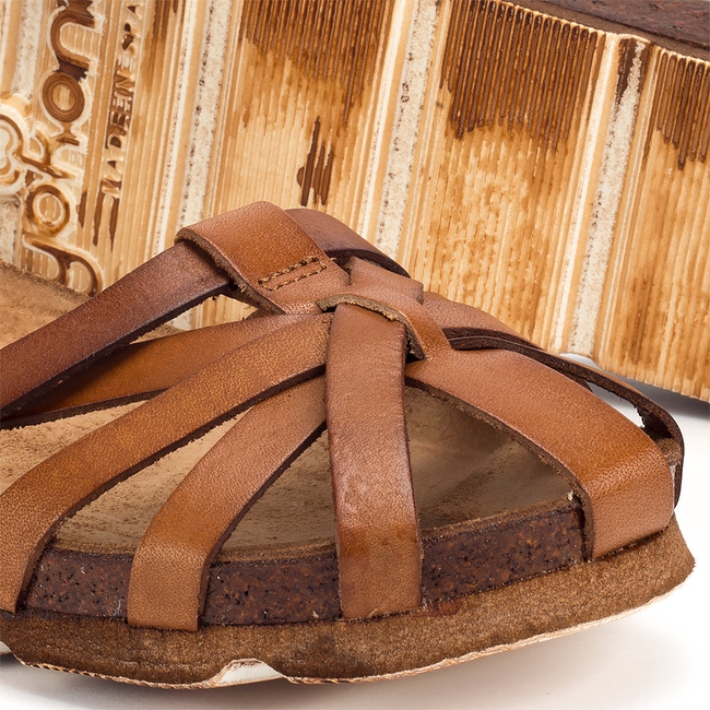 Sandals Yokono Villa-011SU Vaquetilla Nuez