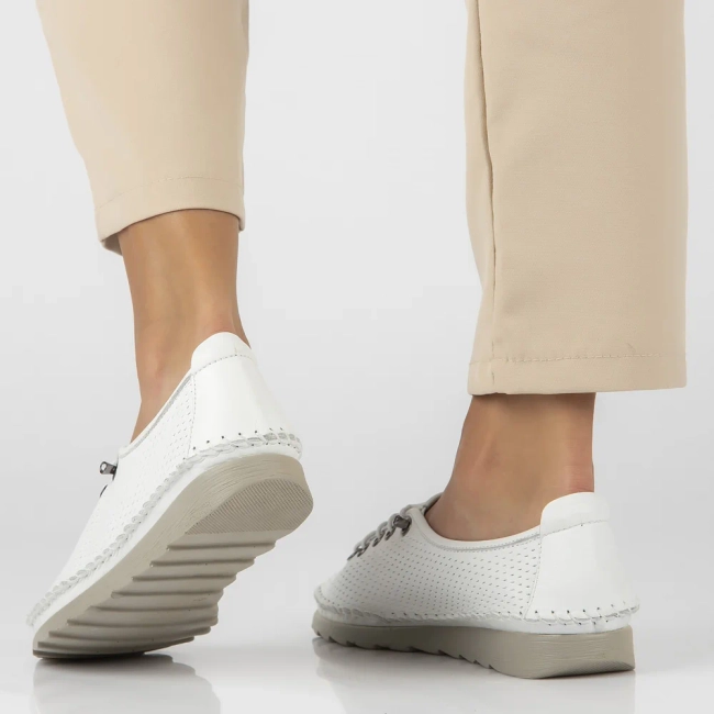 Leather shoes Artiker 54C0750 white