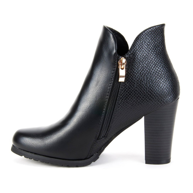 Ankle boots FILIPPO DBT 261/16 BK