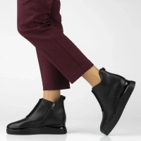 Leather ankle boots Filippo DBT7394/25 BK black