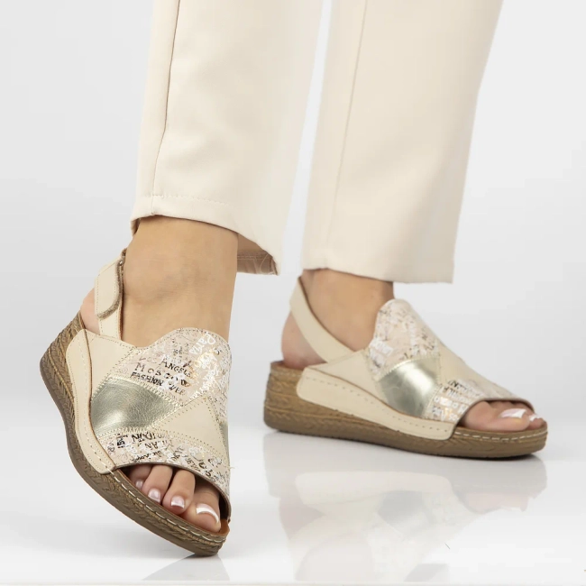 Leather sandals Maciejka L7067-04/00-1 beige
