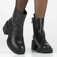 Leather ankle boots Filippo DBT6403/24 BK black