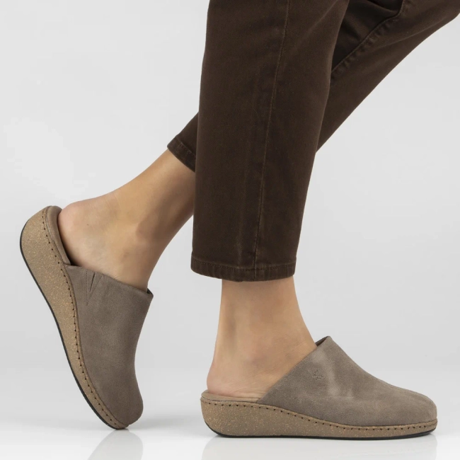 Skórzane klapki Filippo DK7567/26 TP taupe