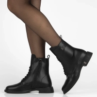 Leather ankle boots Filippo DBT7201/25 BK black