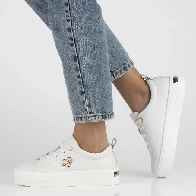 Leather shoes Filippo DP3533/25 WH H white