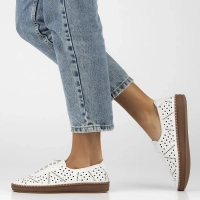 Leather shoes Filippo DP6830/25 WH white