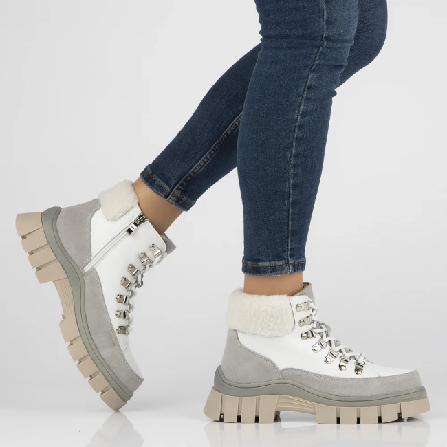 Leather ankle boots Filippo DBT6471/24 WH white