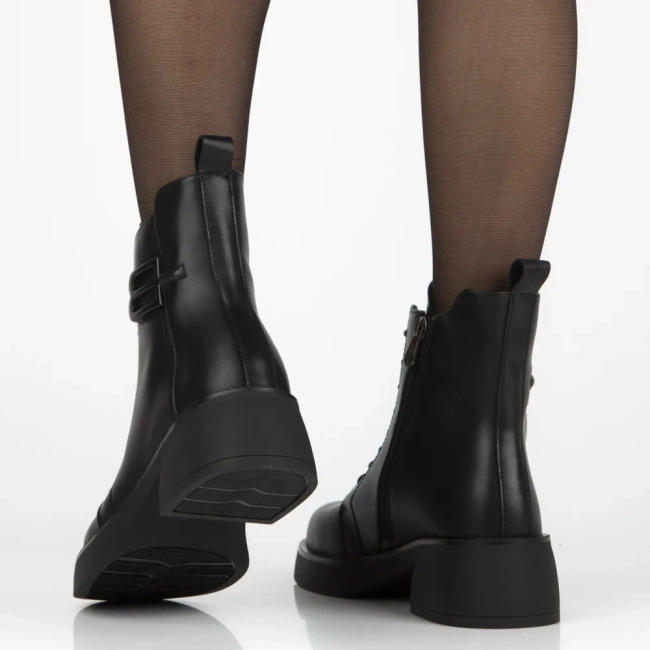 Leather ankle boots Filippo DBT6550/25 BK black