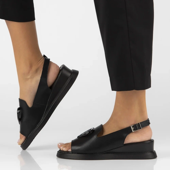 Leather sandals Filippo DS6069/25 BK black