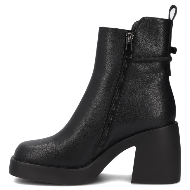 Leather heeled ankle boots Filippo DBT8158/26 BK black