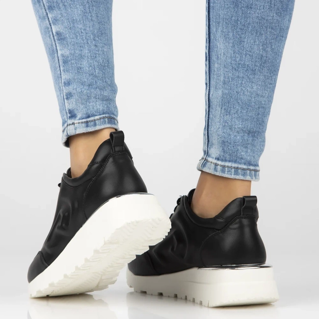 Skórzane sneakersy Filippo DP6849/25 BK czarne