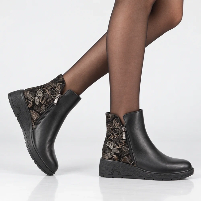 Leather wedge ankle boots Filippo DBT8058/26 BK MLT black
