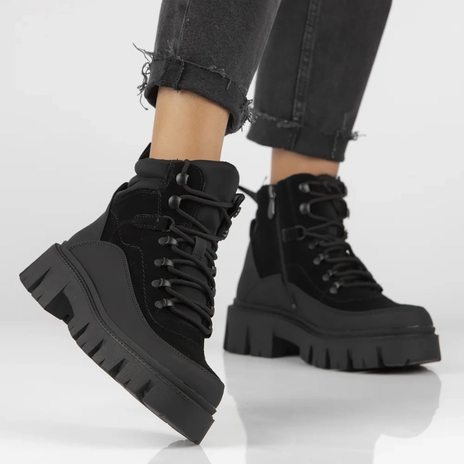 Leather ankle boots Filippo DBT4994/24 BK black