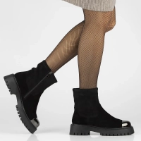 Leather ankle boots Filippo DBT6406/24 BK black