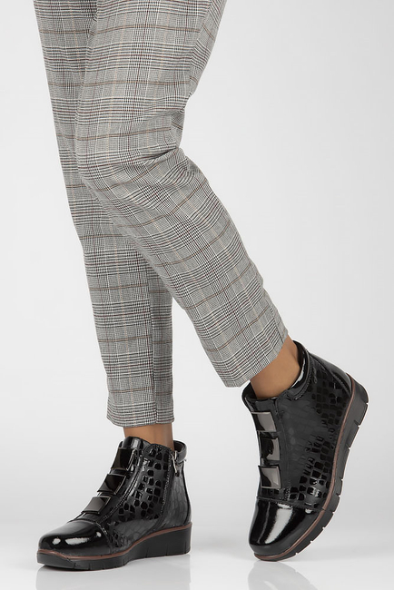 Leather ankle boots Filippo DBT3179/22 BK CR black