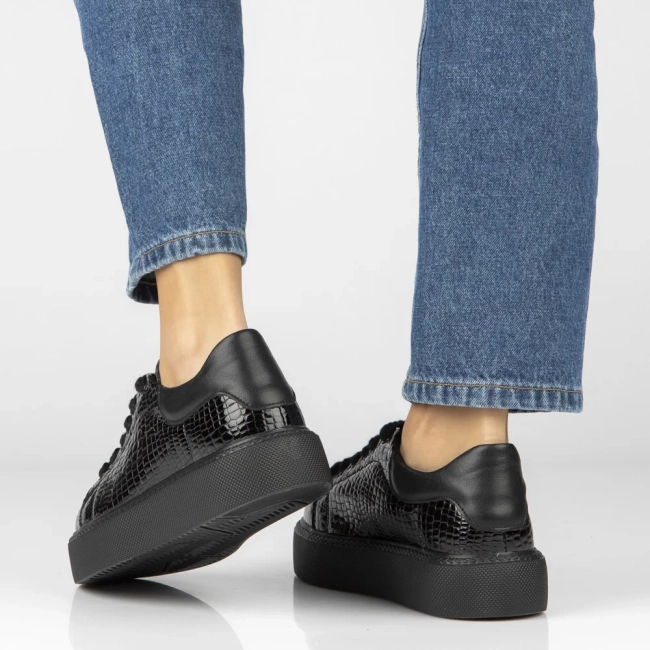 Leather sneakers Filippo DP6119/26 BK CR black