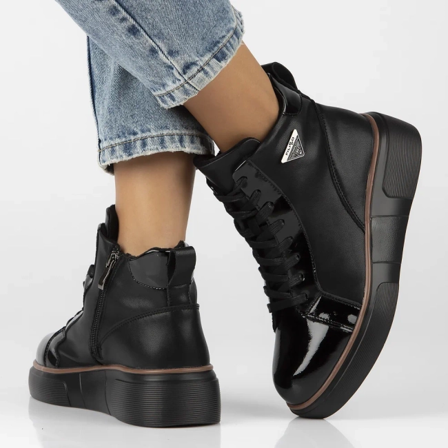 Leather ankle boots Filippo DBT6453/25 BK black