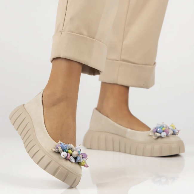 Skórzane półbuty na platformie Filippo DP6996/25 BE beżowe