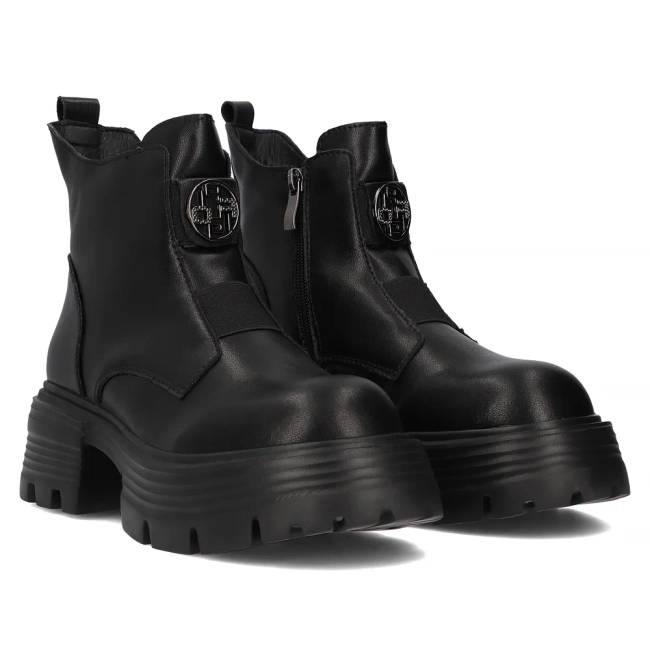 Leather ankle boots Filippo DBT6432/24 BK black