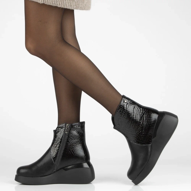 Leather ankle boots Filippo DBT7431/25 BK black