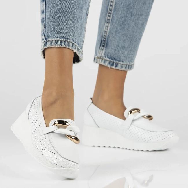 Leather shoes Filippo DP6211/24 WH white