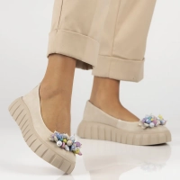 Skórzane półbuty na platformie Filippo DP6996/25 BE beżowe