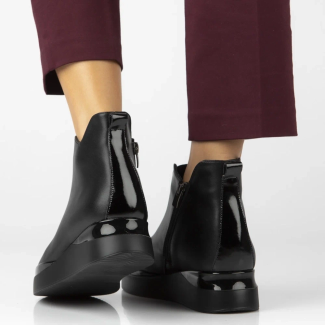 Leather ankle boots Filippo DBT7394/25 BK black